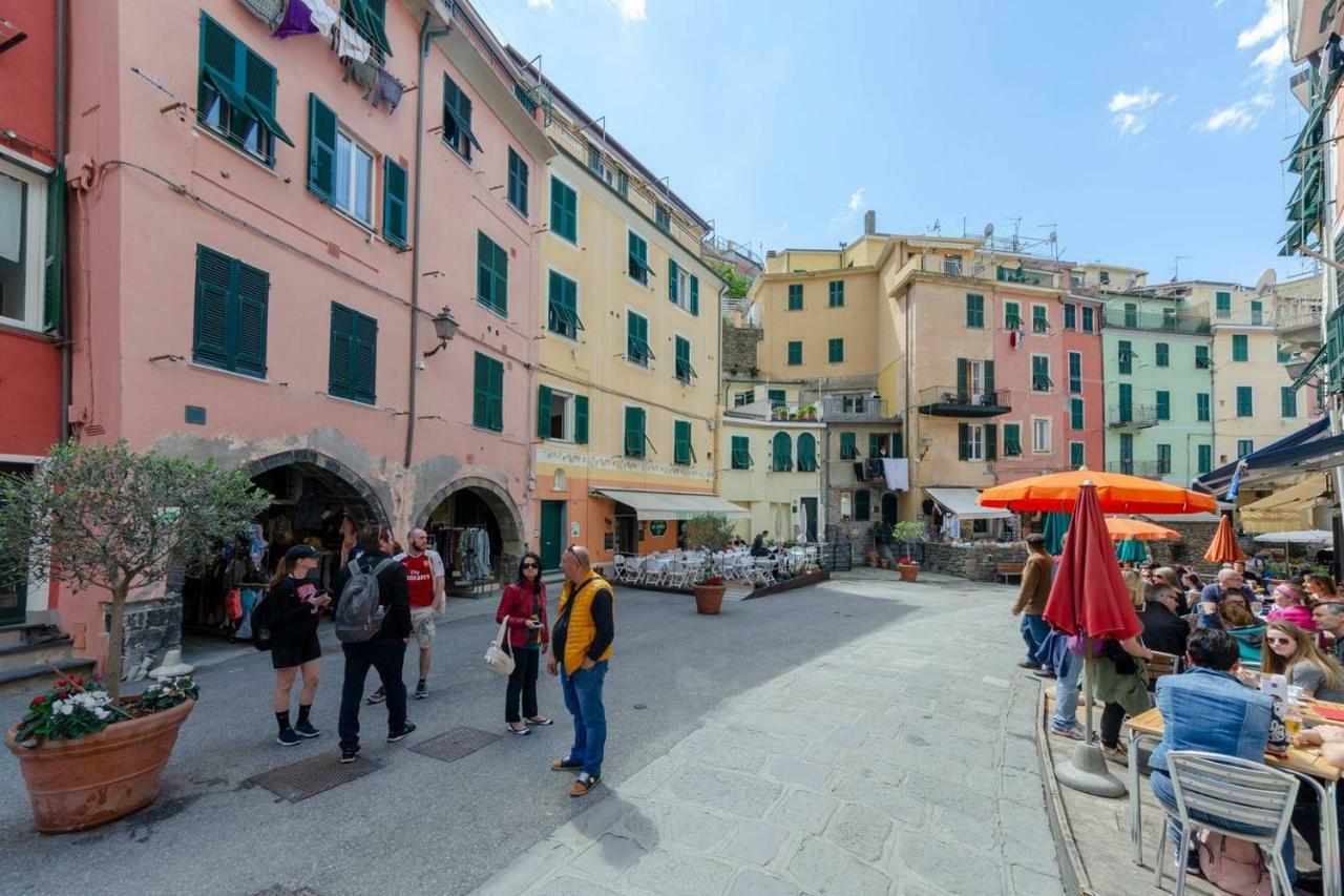 Joivy Family Flat With Little Patio, Cinque Terre Apartment Вернаца Екстериор снимка