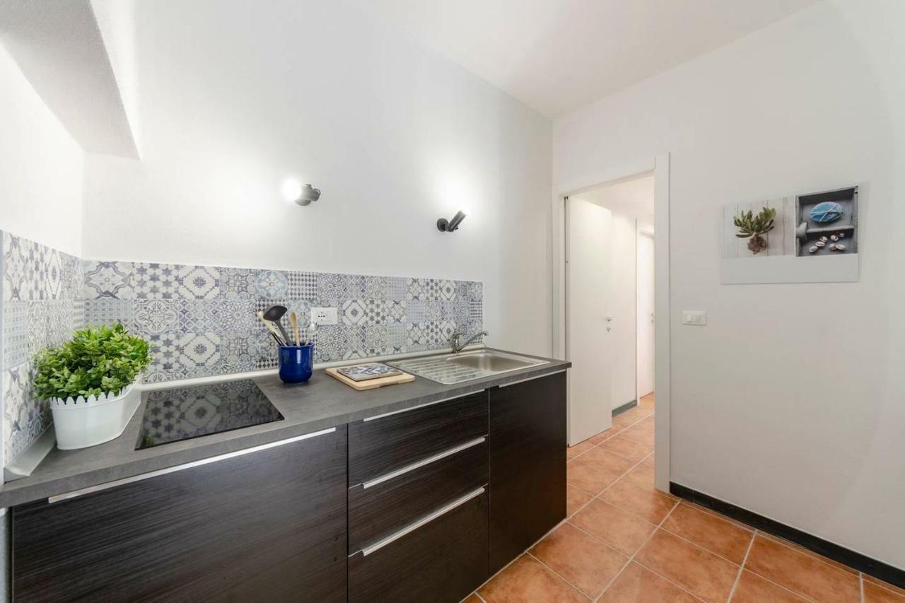 Joivy Family Flat With Little Patio, Cinque Terre Apartment Вернаца Екстериор снимка