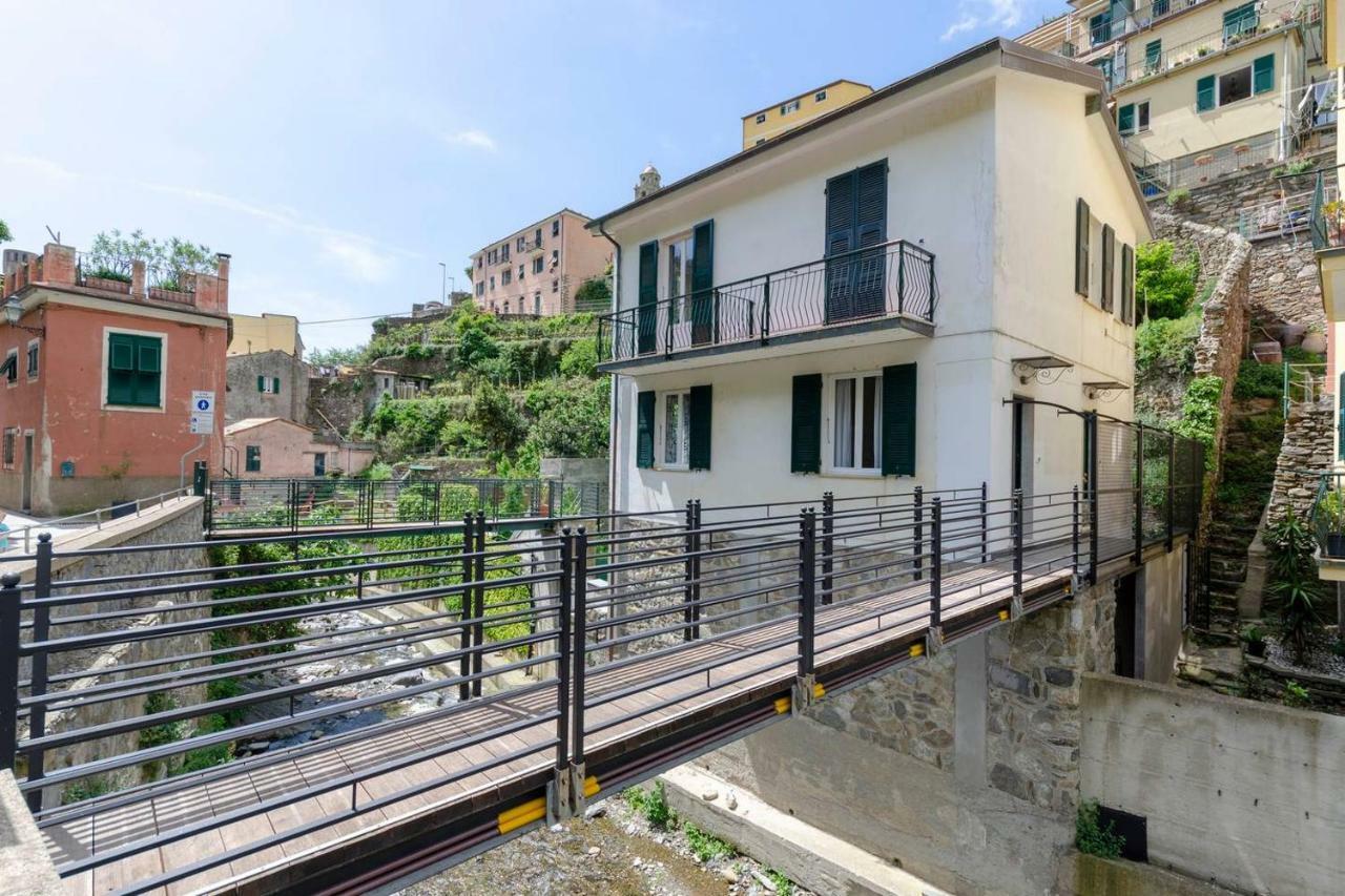 Joivy Family Flat With Little Patio, Cinque Terre Apartment Вернаца Екстериор снимка