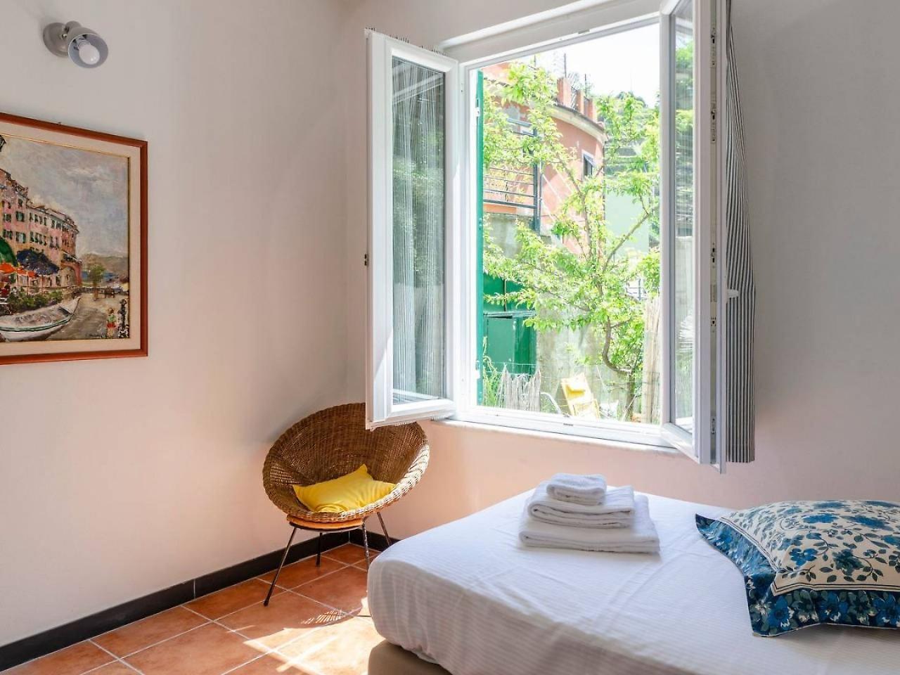 Joivy Family Flat With Little Patio, Cinque Terre Apartment Вернаца Екстериор снимка